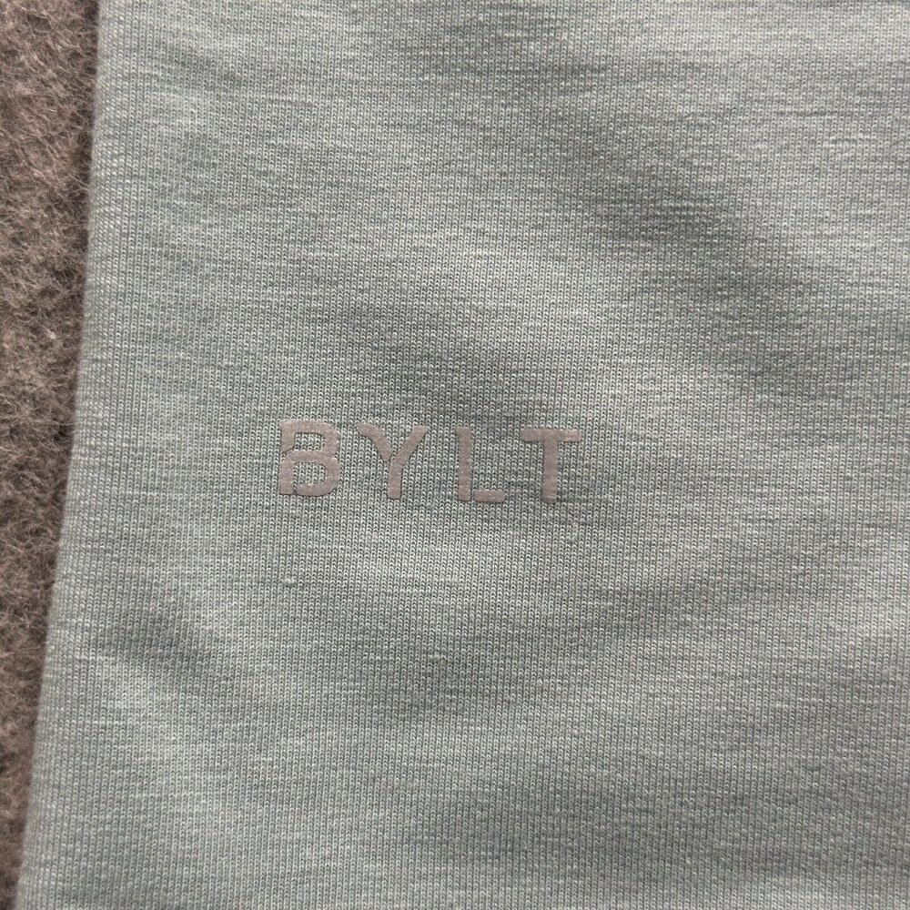 BYLT Shirt Men XL Blue Short Sleeve Crew Neck Performance Drop Cut Curved Hem 62 - Picture 5 of 15